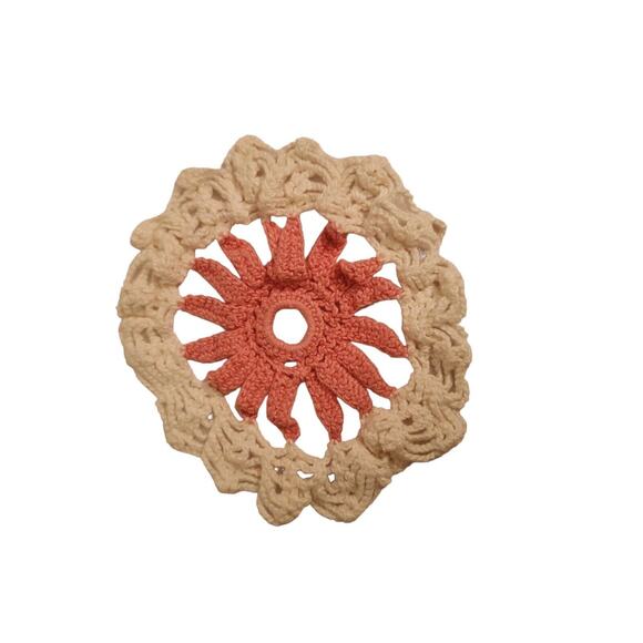 VTG HAND CROCHETED 5" DOILY PINK WHITE GREEN WHEEL SUN STAR - Picture 2 of 3
